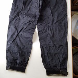 ADVENTUREWEAR Rain/Paddling Pants. Men's 36W 33L